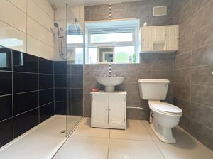 Bathroom- click for photo gallery